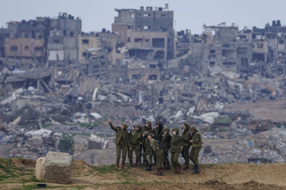 Israel_Palestinians093230-scaled.jpg
