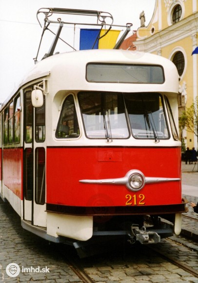 Historická-električka-ČKD-Tatra-T2-212.jpg